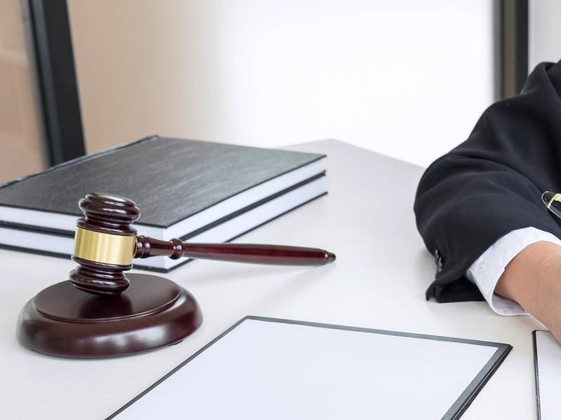 合同审查的基本目的：确保交易安全与效率