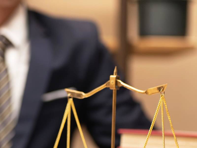 深圳律师视角：出轨离婚，孩子抚养权怎么判？